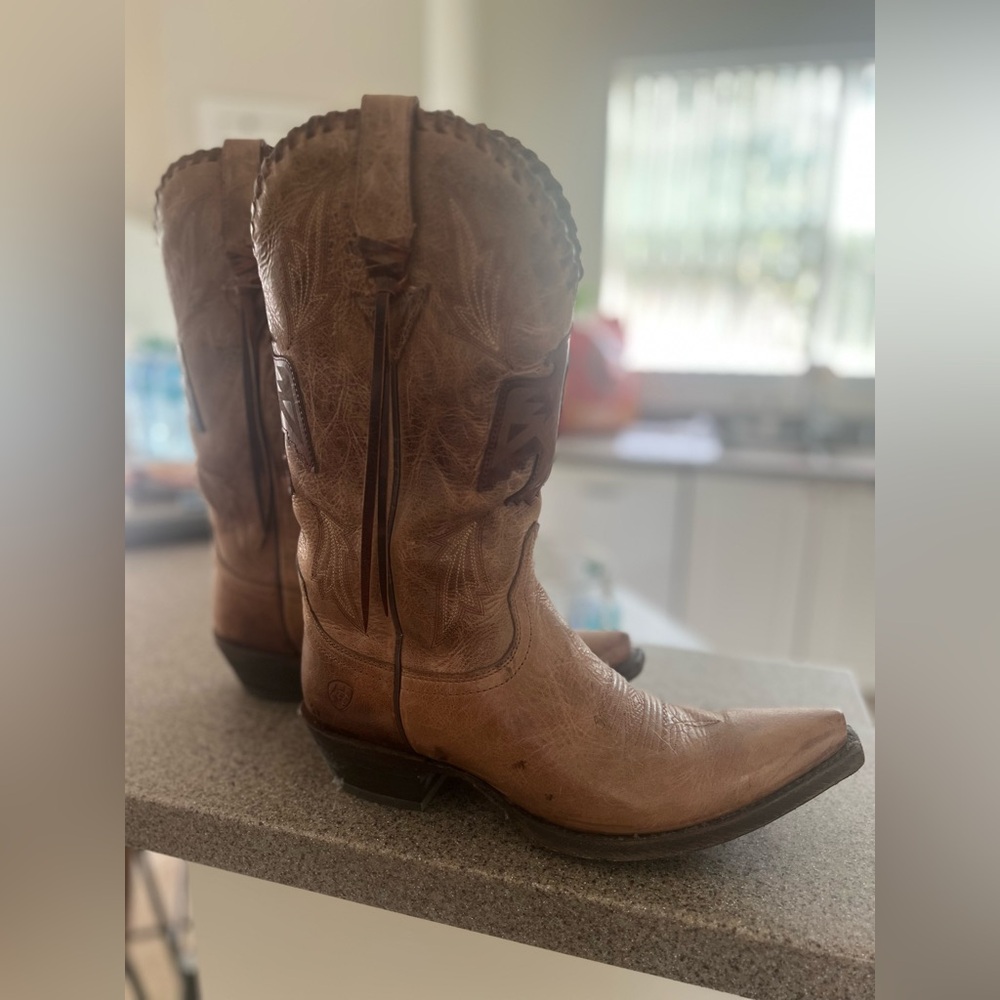Source Unknown Brown Heeled Boots